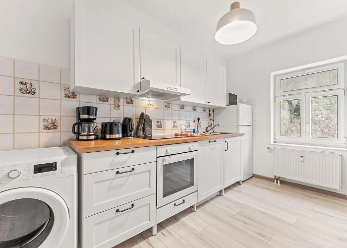 Chic With Parking Place Appartement Apolda